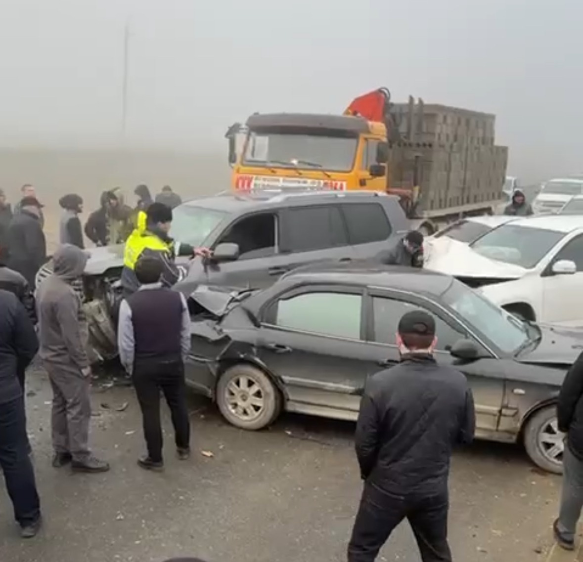 В Дагестане произошло ДТП с участием порядка 10 автомобилей - Происшествия  - МирМол