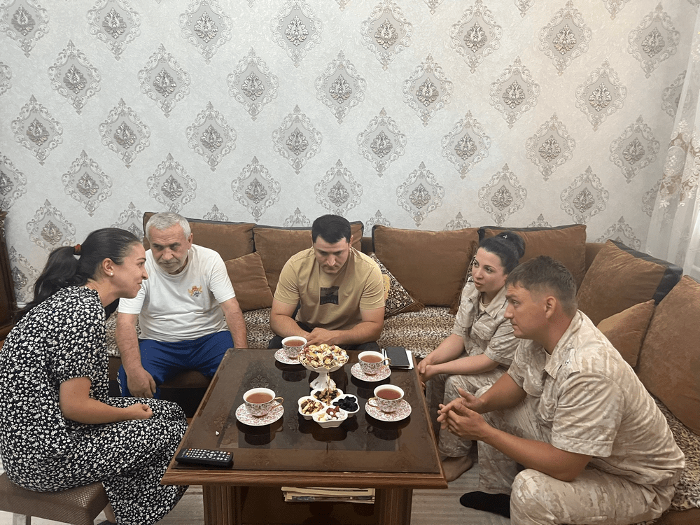 В Дагестане росгвардейцы навестили семьи погибших коллег