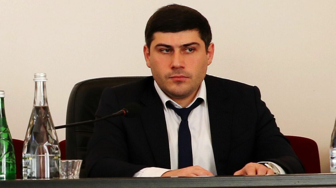 1557ddf6-5c26-442a-81c0-8d9190285462