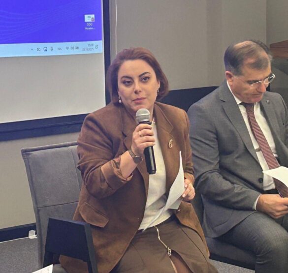 c0cdfec9-4010-4742-b074-c9740538acaf