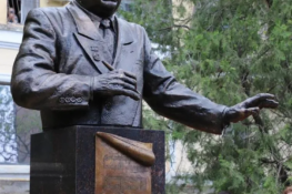 памятник